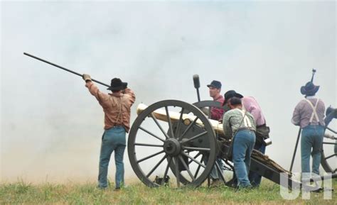 Photo: Reenactment of the Battle of Bull Run marks the 150th ...