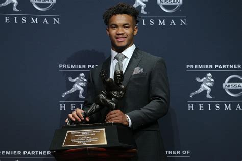 College football teams with the most Heisman Trophy winners | NCAA.com