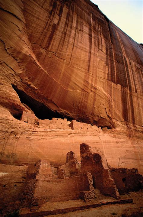 Canyon de Chelly National Monument | Native American, Navajo, Cliff ...