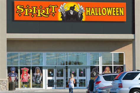 Spirit Halloween stores survive COVID-19 pandemic to spook you ...