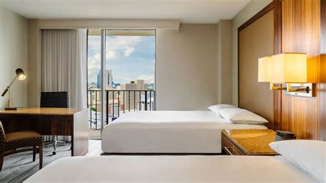 Downtown Miami Hotel Rooms & Suites | Hyatt Regency Miami