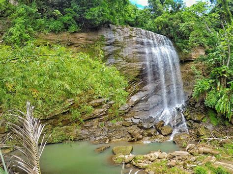 Sailing Borealis : Chasing waterfalls in Grenada