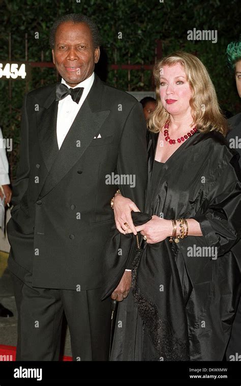 Sidney poitier and wife hi-res stock photography and images - Alamy