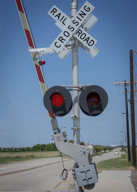 Railroad Crossing | Railroad lights, Railroad crossing signs, Railroad ...