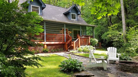 Constructing a porch for your log cabin | Pineca.com