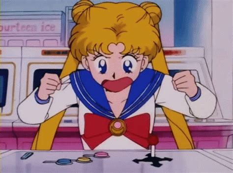 Usagi Tsukino GIF - Usagi Tsukino Sailor - Discover & Share GIFs Sailor ...