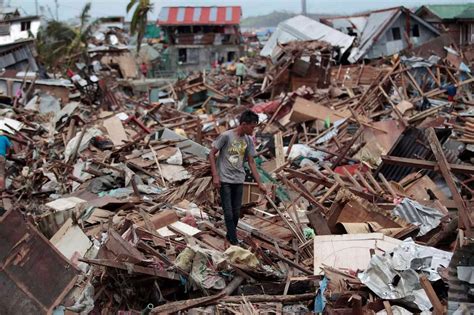 The devastating effect of typhoon Haiyan - North Wales Live