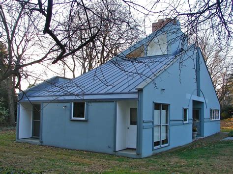 Robert Venturi | Vanna Venturi House (1961-1964) | Artsy