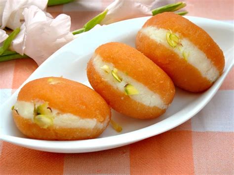 Indian Sweet Recipes For Holi - Boldsky.com