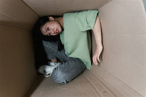 Overcoming Claustrophobia: Tips and Treatment Options | by Charles The ...