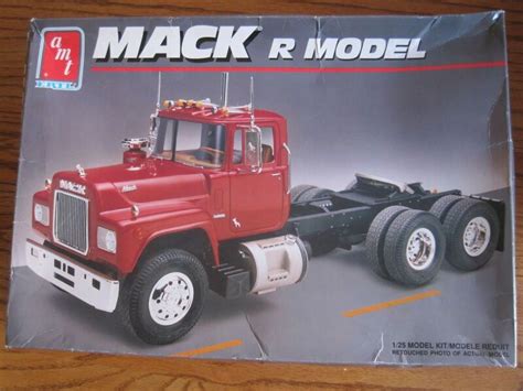 Ertl Mack R Model Semi Truck 1/25 Scale Complete Kit in Box!! | Model ...