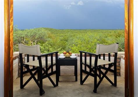 Etosha Safari Lodge - Lodge souh of the Etosha National Park