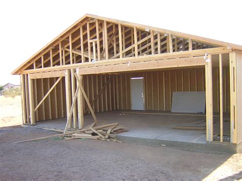 Garage Framing Contractor Toronto | Custom Homes, Townhomes, Subdivisions.