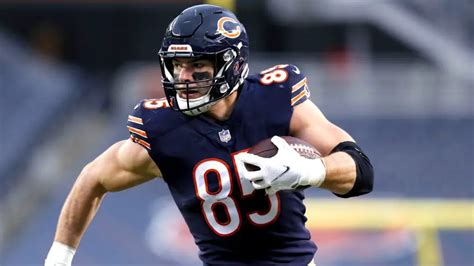 Chicago Bears TE Kmet eager for more physicality in offense