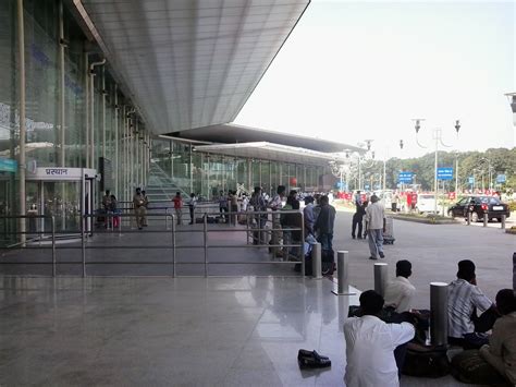 File:Terminal-2 at Lucknow International Airport at Amausi.jpg ...