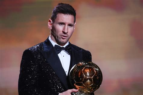 Ballon d'Or 2021 : Lionel Messi sacré pour la 7e fois