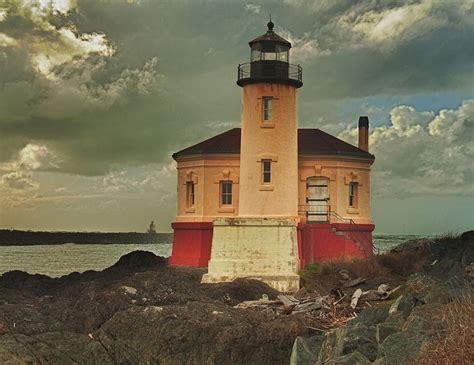 Coquille River Lighthouse, Bandon, Oregon, USA | Lighthouse inspiration ...