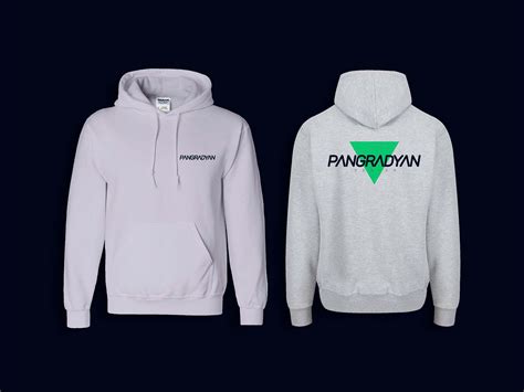 Free Men's Hoodie Mockup (PSD)