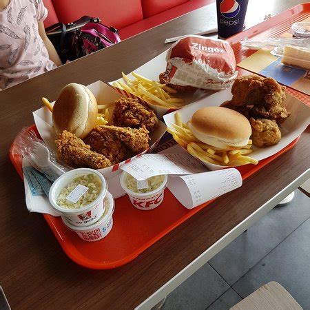 KFC, Jeddah - Hera'a St - Restaurant Reviews, Photos & Phone Number ...