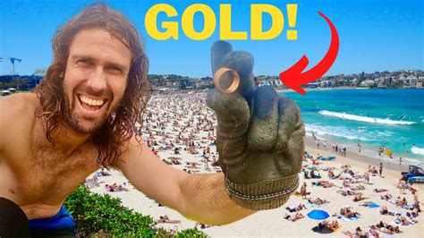 GOLD, Jewelry & GoPro's Found Metal Detecting Underwater at Bondi Beach ...