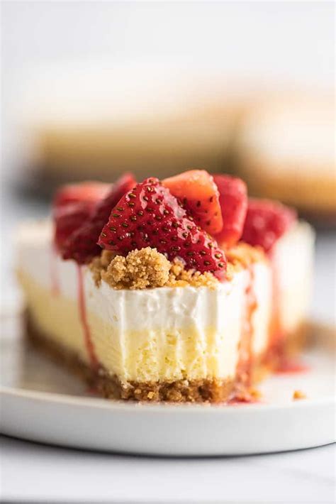 This Easy Cheesecake Recipe makes the BEST creamy cheesecake with a ...