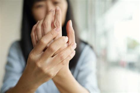 The Best Treatment Options for Hand and Finger Pain