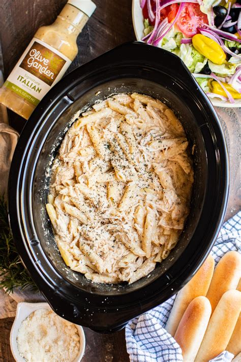 Slow Cooker Olive Garden Chicken Pasta - The Magical Slow Cooker