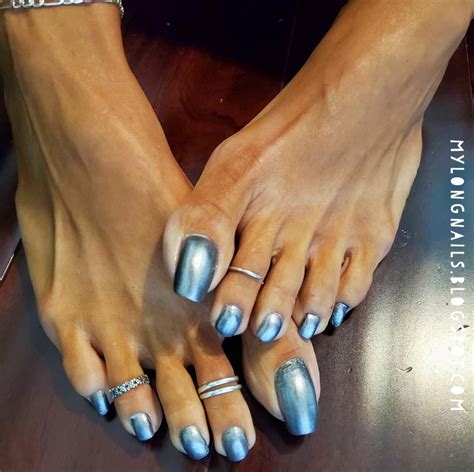 Long Nails: Nessa's super sexy natural long toe nails - 1