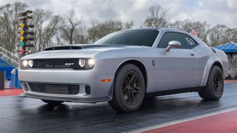 Watch Dodge Challenger Demon 170 Make Its First Public…