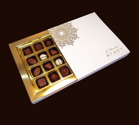 Le Chocolat XTACY 16 Piece White Luxury Chocolate Box – Le Chocolat