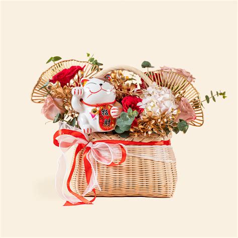 Mariam Congratulations Fresh Flower Box | Online Flower Delivery - Cake ...