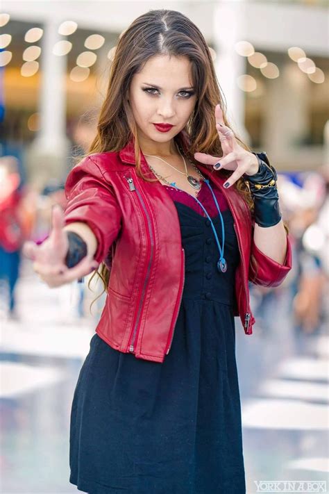 Scarlet Witch, Hendo Art Cosplay, photo by #YorkInABox | Best cosplay ...