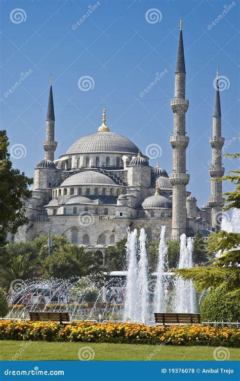 Sultanahmet Mosque at Istanbul Stock Photo - Image of color, eastern ...