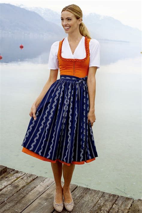 Dirndl Outfit Strümpfe