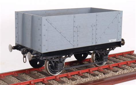 5 inch gauge 7-plank wagon - Stock code 11653