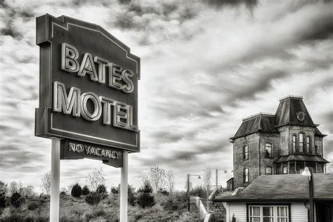 Psycho Bates Motel Alfred Hitchcock Photograph by Craig Roberts