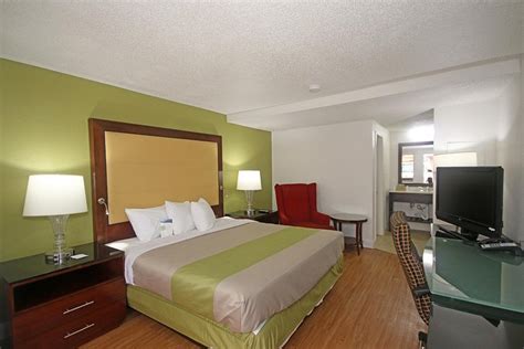 ECONO LODGE (Charlotte) - Hotel Reviews & Photos - Tripadvisor