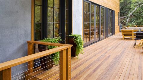 Cedar Decking Distributor | Russin