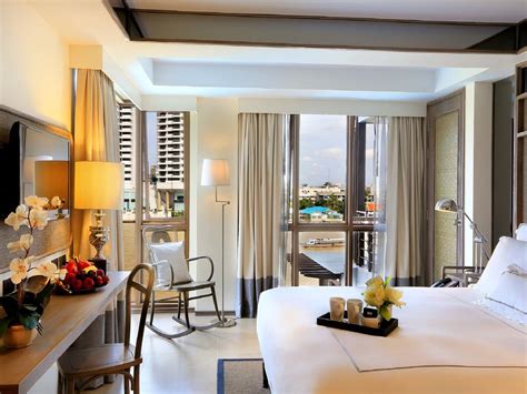 Perfect Bangkok Hotels With Balcony Views In Very Budget - ItsAllBee ...