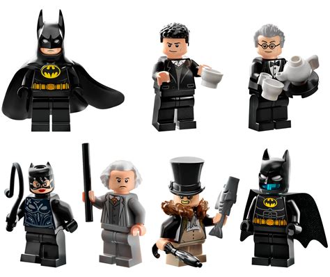 Brickfinder - LEGO Batman Returns Batcave Shadow Box 76252 Official Reveal!