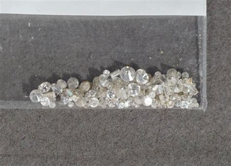 Lot - Small Parcel of Loose Diamonds