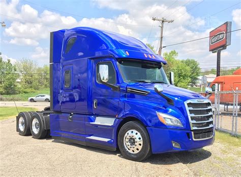 2019 FREIGHTLINER CASCADIA 126 For Sale In Canton, Ohio | TruckPaper.com