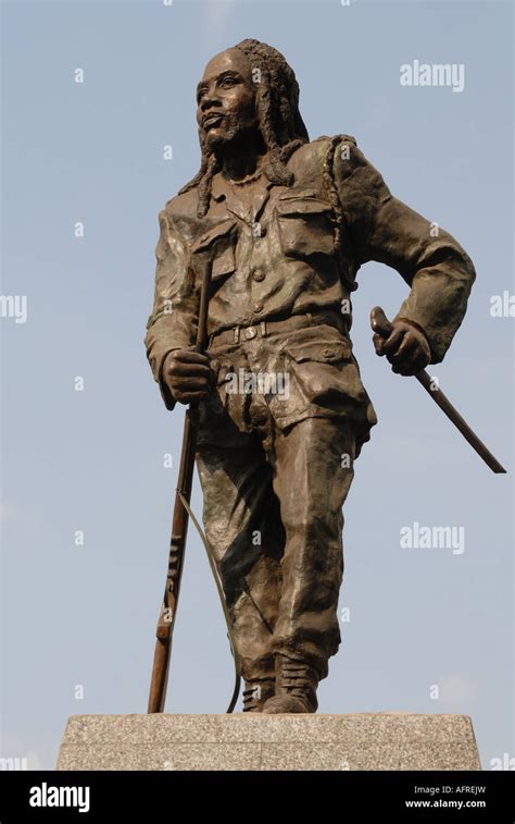 Statue von Dedan Kimathi Freiheitskämpfer Nairobi Kenia in Ostafrika ...