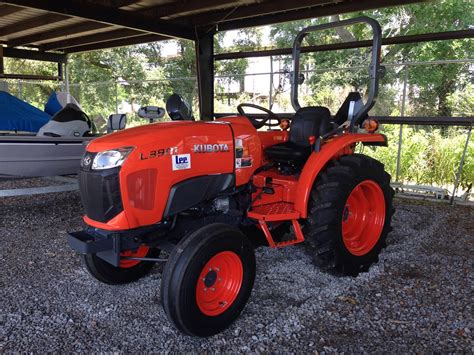 Kubota L3901: Specs, Engine, Transmission, Dimensions