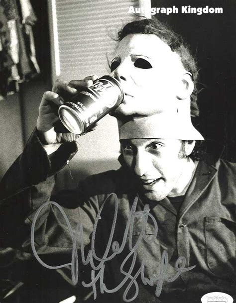 Nick Castle Michael Myers Signed & Mounted 8 x 10" Autographed Photo ...