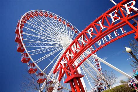 Colossal 150 foot Ferris wheel is a stunning addition to Branson Strip ...