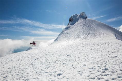 Iceland Helicopter Tour With Volcano & Glacier Landing - Kated