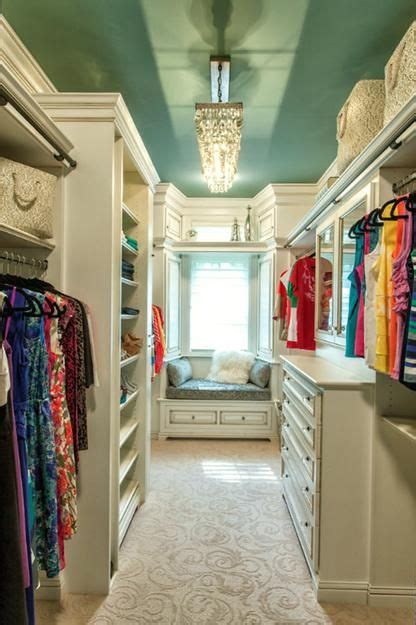 Master Bedroom With Walk In Closet Layout