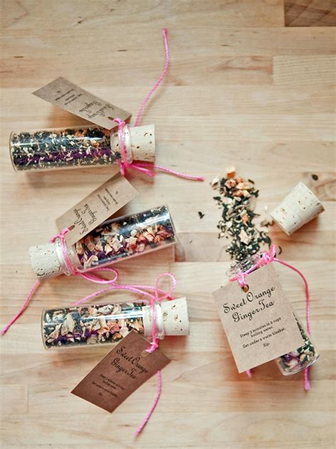 Make Custom-Mixed Sweet Orange Tea Favors | HGTV