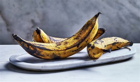 Plantain Recipe & Nutrition - Precision Nutrition's Encyclopedia of Food